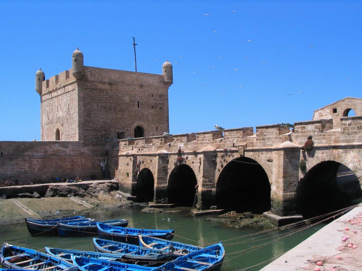 Remparts et barques de pêcheurs d Essaouira Mogador